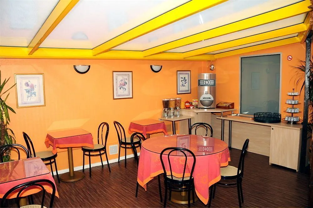 Hotel Wilson Square Toulouse 2*,